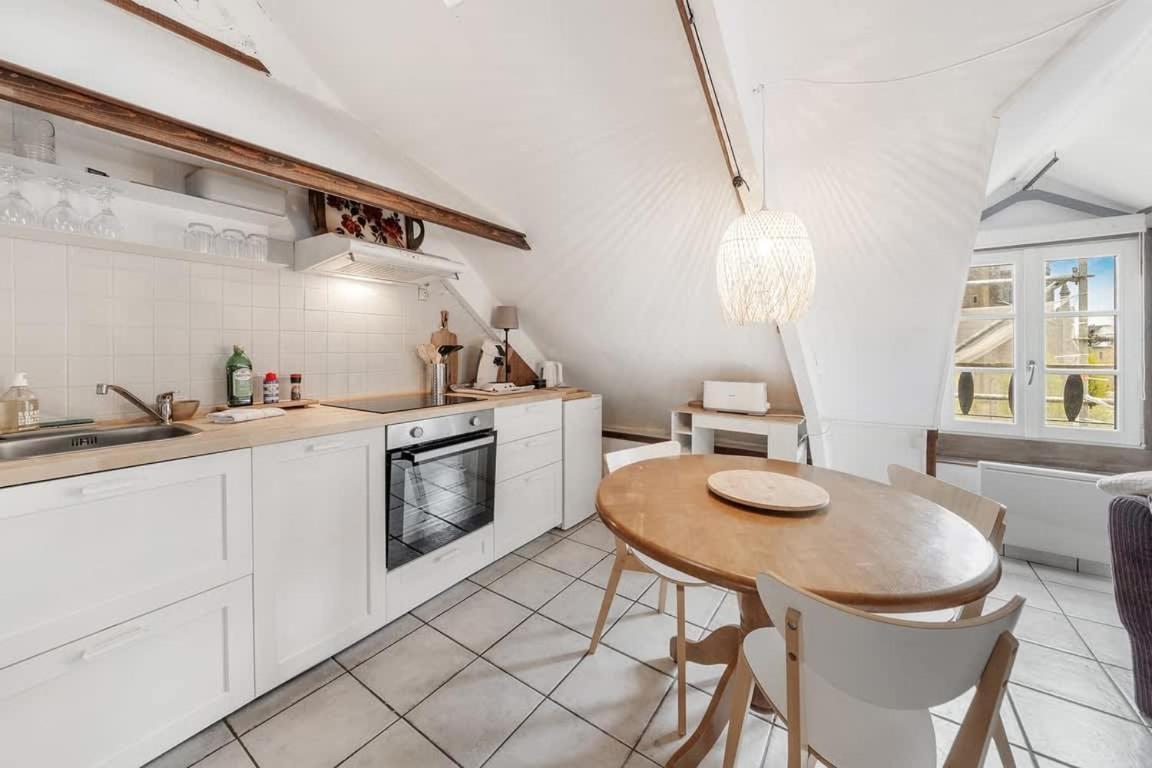 Le 38 - Studio Atypique Au Coeur De Cancale-3 Pers Exterior foto